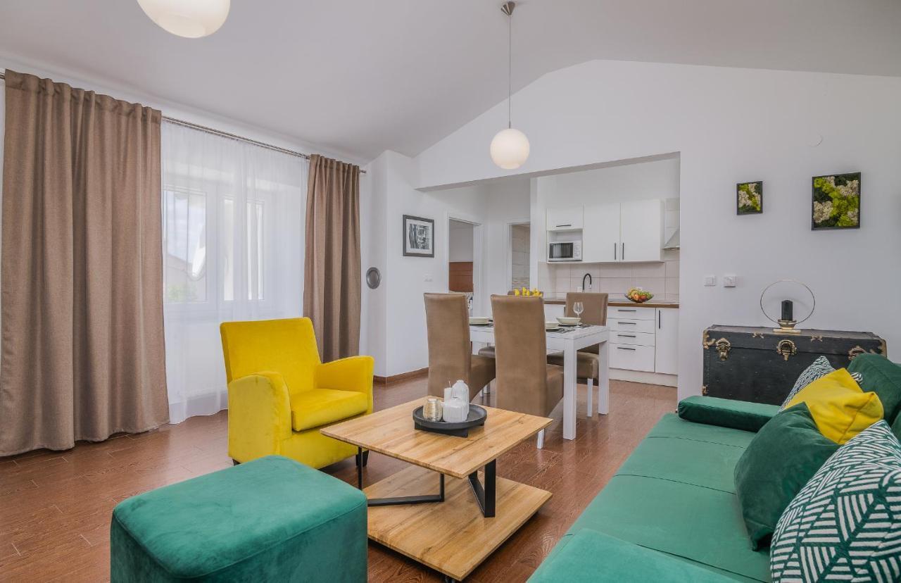 Apartment Marina Malinska Exteriör bild
